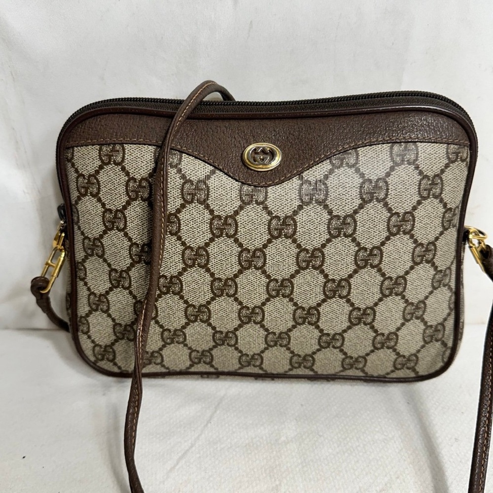Authentic Vintage  Gucci Crossbody Bag Brown PVC
Pre-Owned